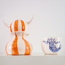 Load image into Gallery viewer, Deev Decanter in Orange
